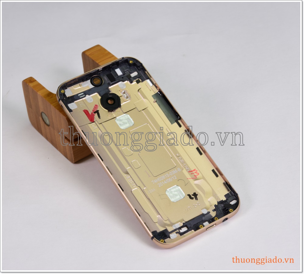 Nắp lưng HTC One (M8), nắp đậy pin (không kèm khung viền màn hình và phụ kiện)