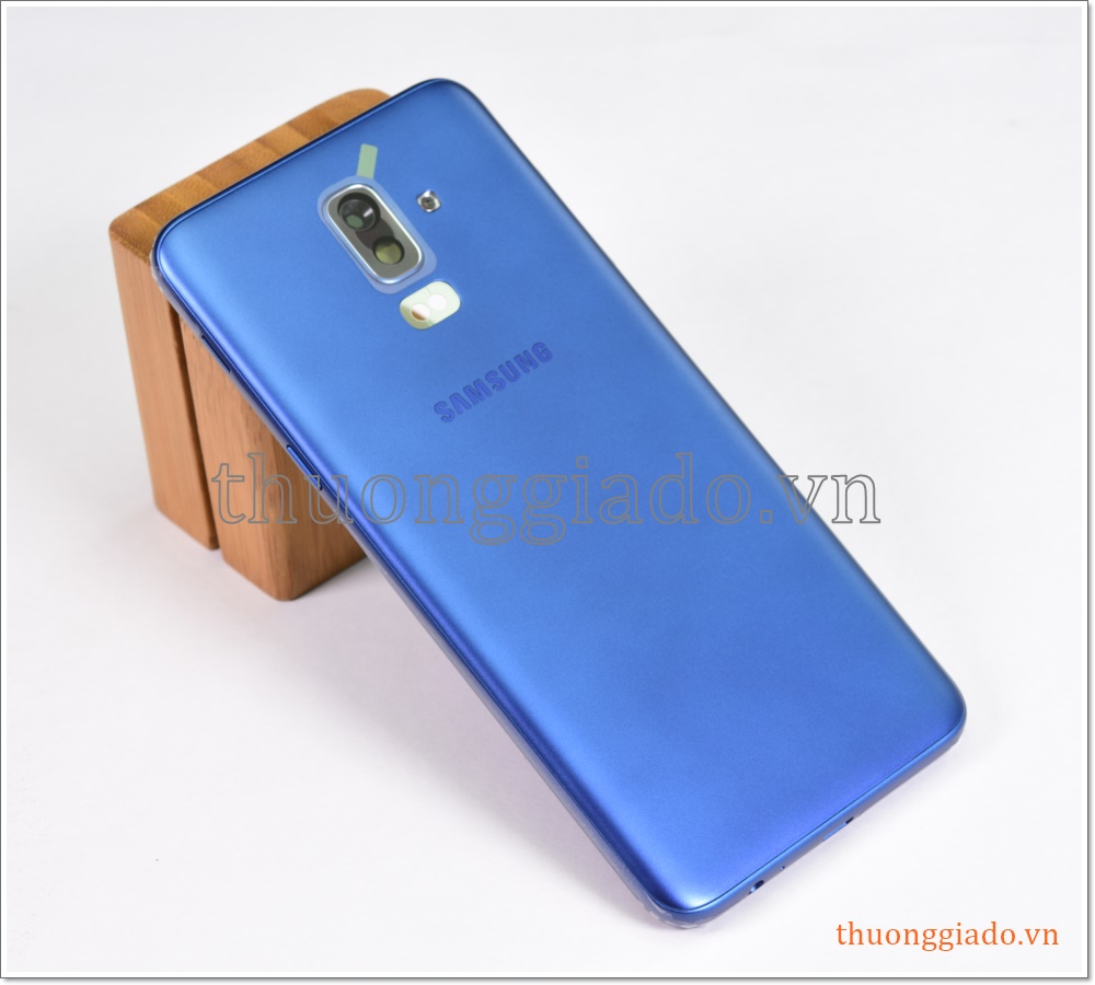 Thay vỏ Samsung Galaxy J8 (2018)/ J810 (kèm phím chỉnh âm lượng và kính camera sau)
