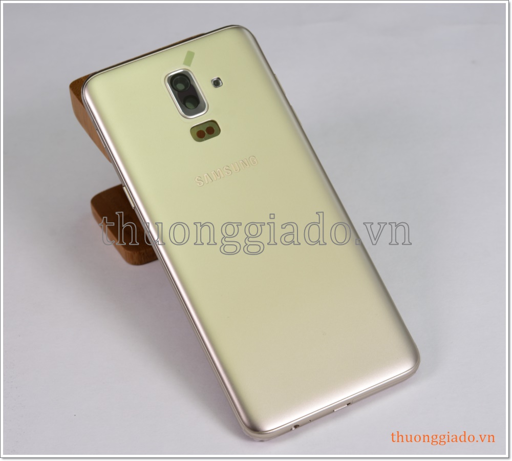 Thay vỏ Samsung Galaxy J8 (2018)/ J810 (kèm phím chỉnh âm lượng và kính camera sau)