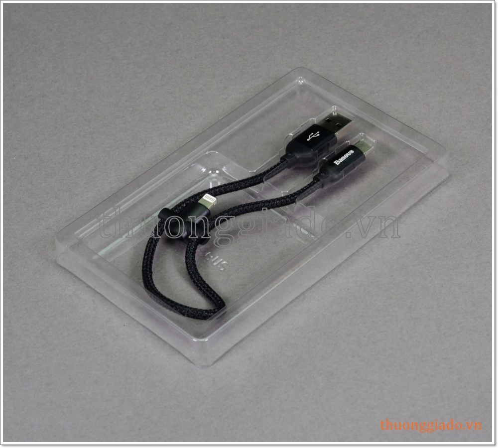 Cáp sạc usb 2 trong 1 loại ngắn (usb-c và lightning) hiệu Baseus Cáp sạc usb 2 trong 1 loại ngắn (usb-c và lightning) hiệu Baseus