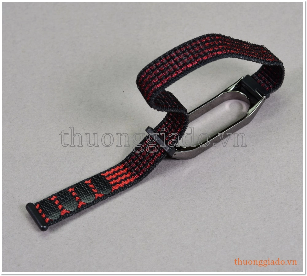 Dây đeo tay thay thế Mi Band 3 (dây vải, khóa dính dán Velco)