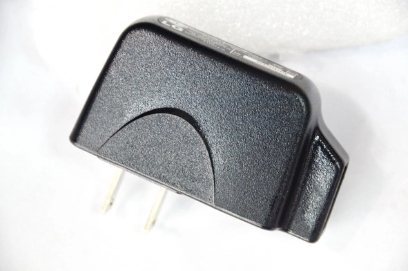 Củ sạc LG chuẩn ra usb 5.1V-0.7A