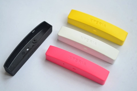 Miếng nhựa in Logo XPERIA cho Sony Xperia U (ST25i)