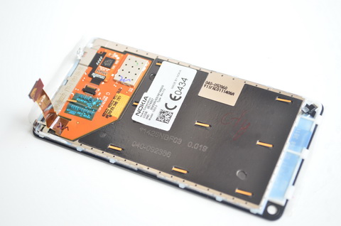 Thay màn hinhh Nokia N9 Meego nguyên khối, hàng chính hãng,cảm ứng và lcd liền khối)