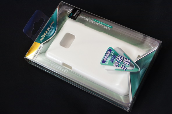 Vỏ ốp bóng màu trắng hiệu NillKin cho Samsung Galaxy SII,S2,i9100