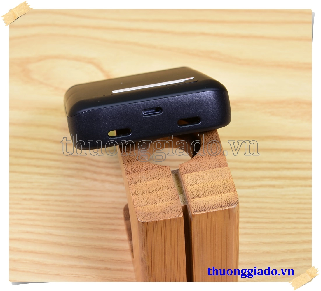 Pin sạc dự phòng iPhone 12 Mini  4700mAh kiêm ốp lưng bảo vệ