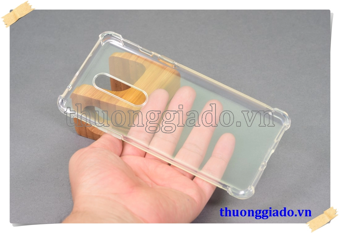 Ốp lưng silicone OnePlus 8/ 1+8, ốp dẻo trong suốt chống sốc 4 góc
