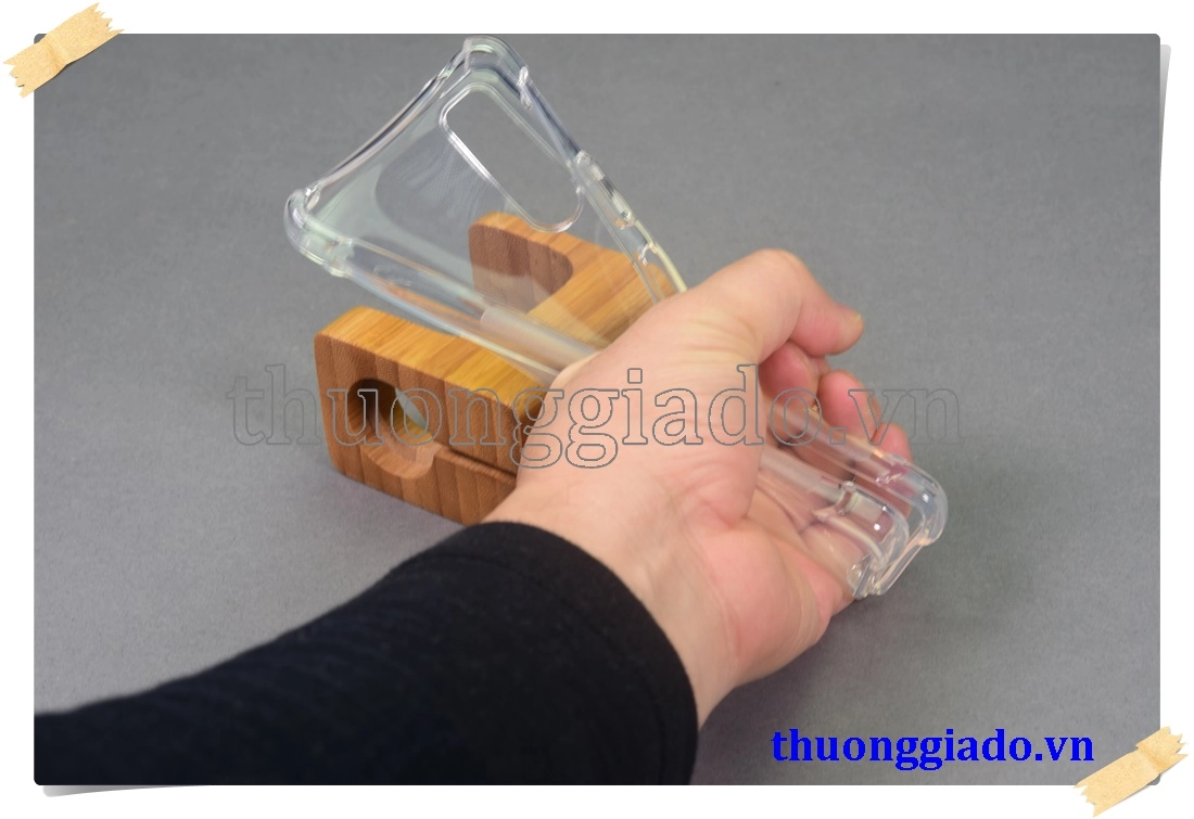 Ốp lưng silicone Sony Xperia 10 II, ốp dẻo trong suốt chống sốc 4 góc