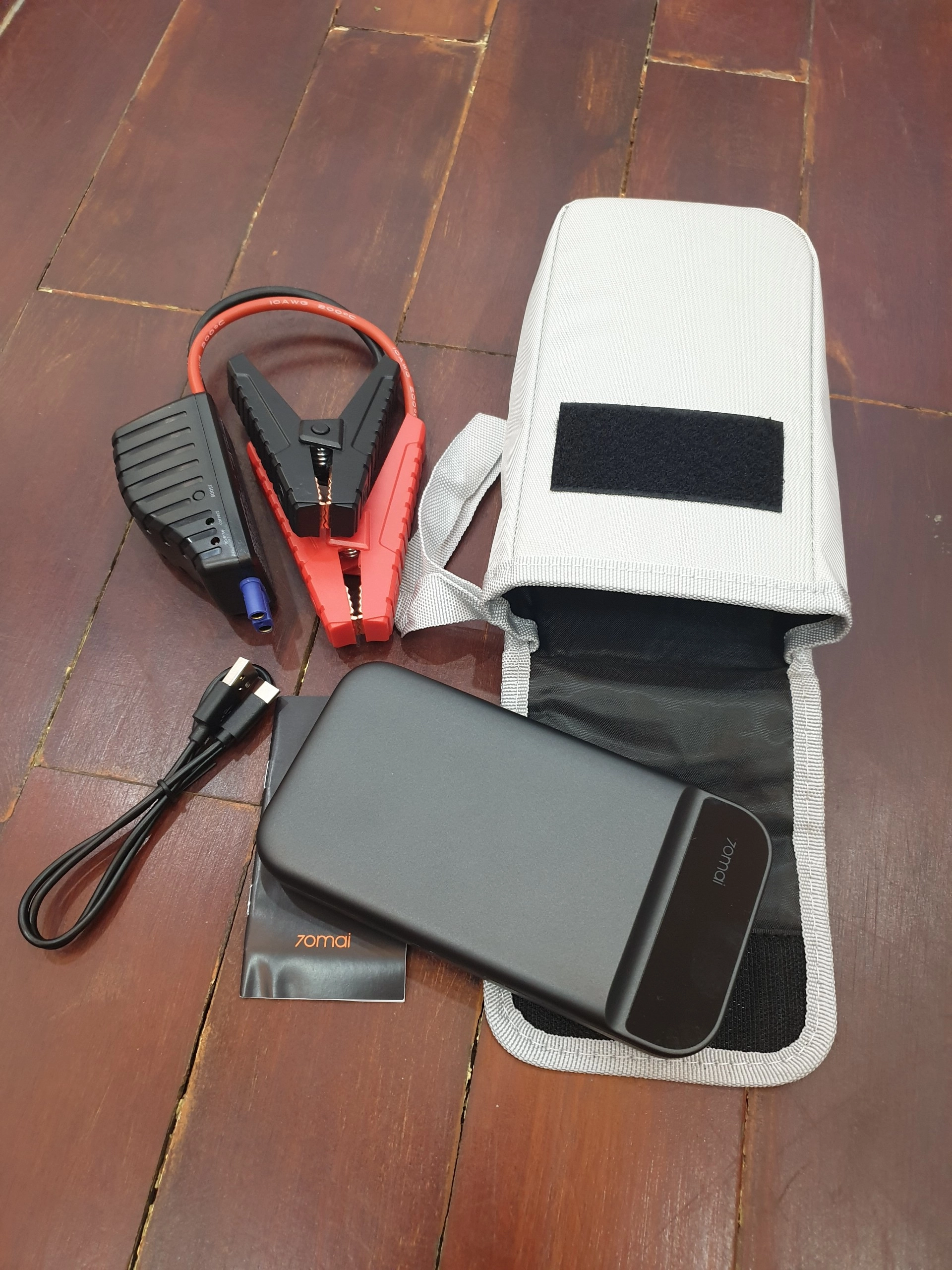 Bộ kích điện xe ô tô khẩn cấp Xiaomi 70mai PS01 (11100mAh, 41.07Wh, tối đa 600A)