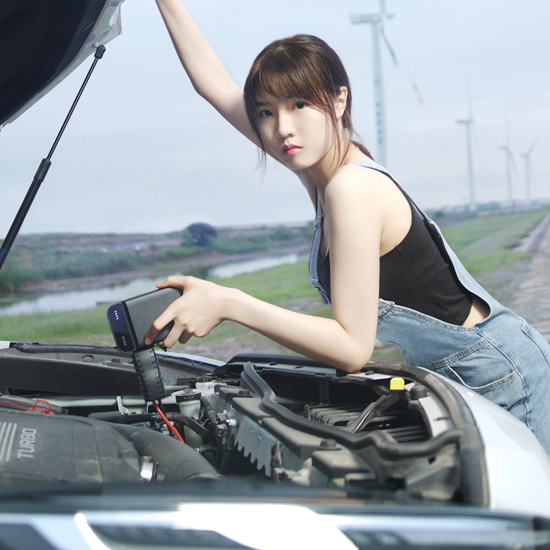 Bộ kích điện xe ô tô khẩn cấp Xiaomi 70mai PS01 (11100mAh, 41.07Wh, tối đa 600A)