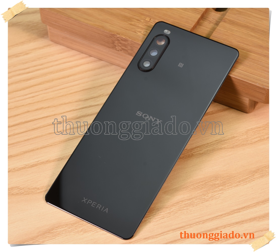 Thay kính lưng (nắp lưng) Sony Xperia 10 II 2020 chính hãng kèm kính camera sau