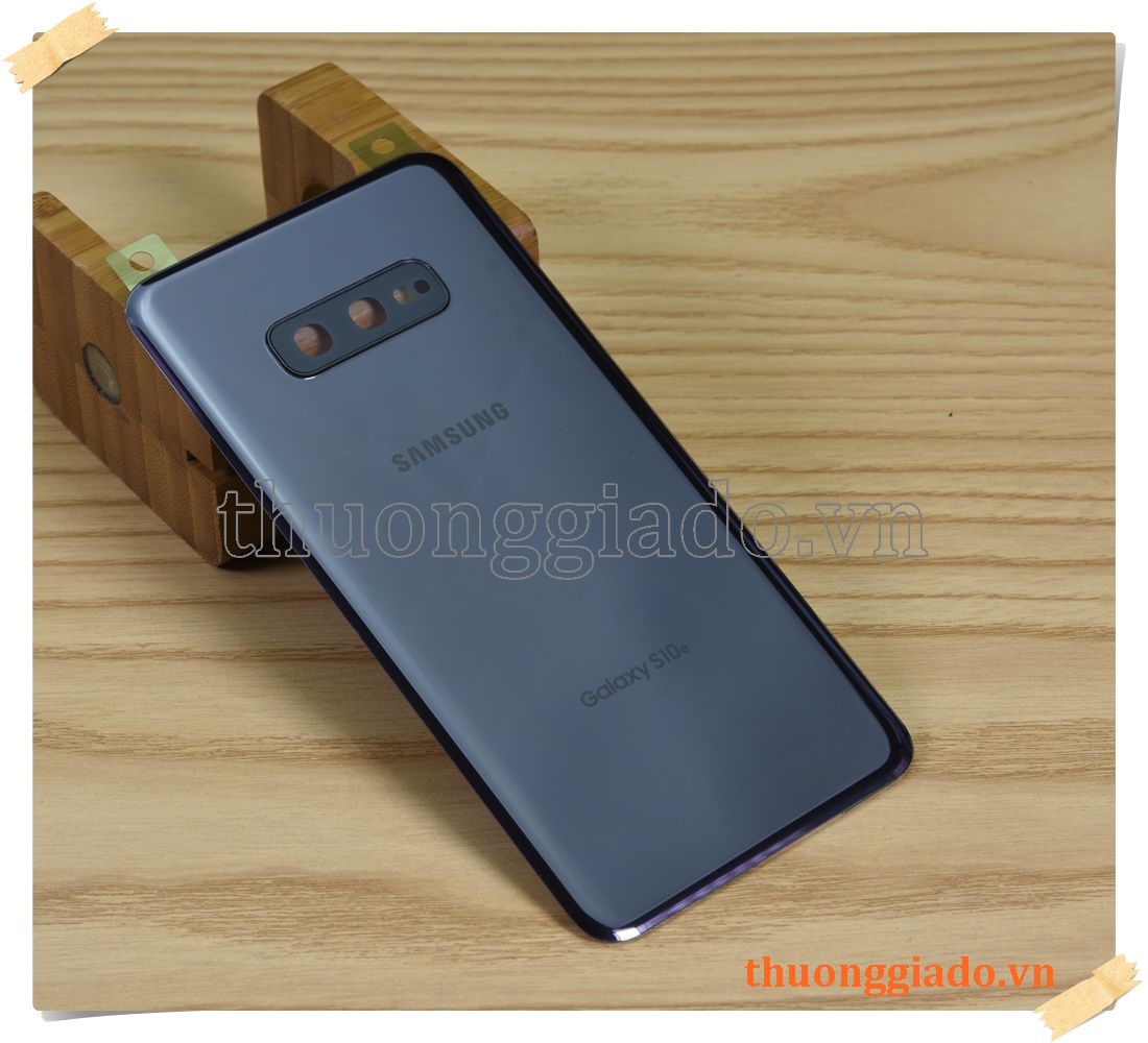 Thay kính lưng Samsung Galaxy S10e G970 (hàng zin tháo máy, kèm kính camera sau)
