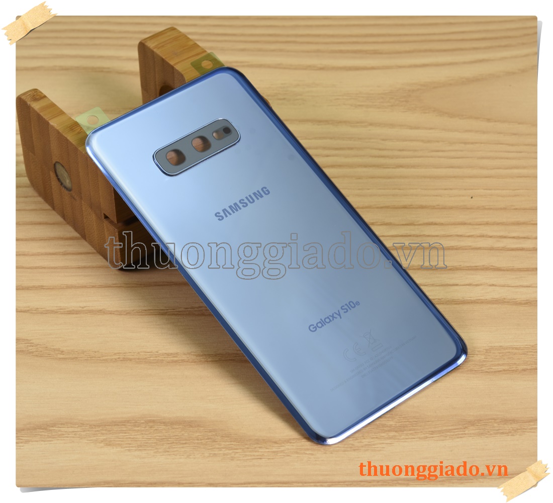 Thay kính lưng Samsung Galaxy S10e G970 (hàng zin tháo máy, kèm kính camera sau)