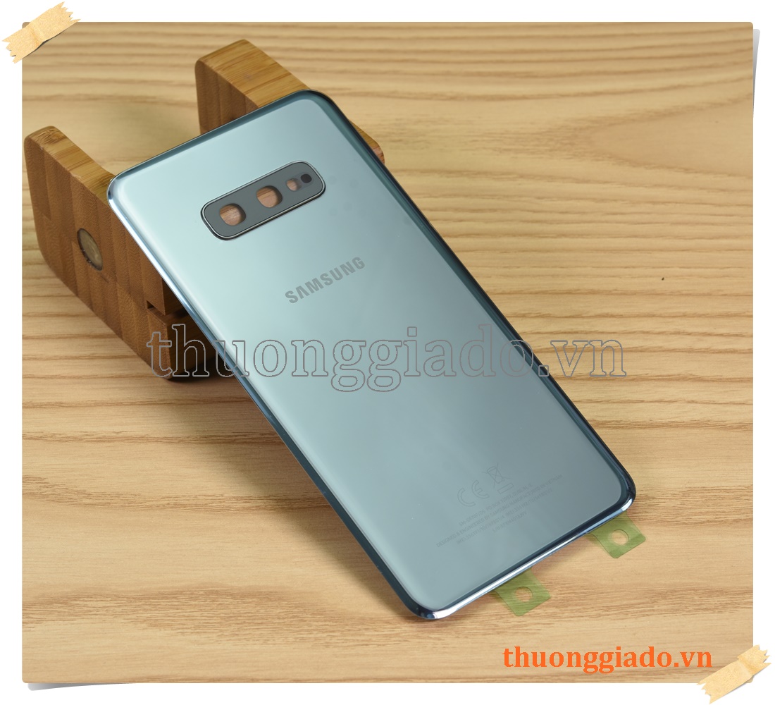 Thay kính lưng Samsung Galaxy S10e G970 (hàng zin tháo máy, kèm kính camera sau)