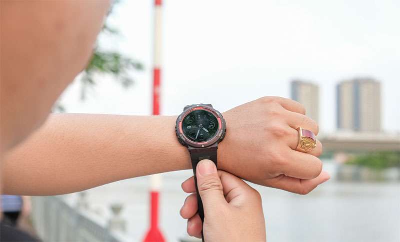 Đồng Hồ Thông Minh Amazfit Active Edge Ra Mắt:Pin Trâu, Giá 3.2Tr